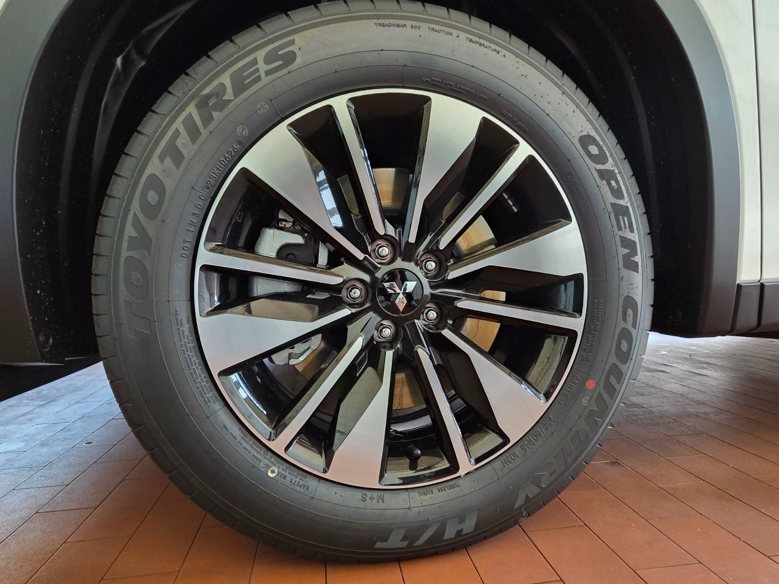 Mitsubishi Outlander - Bild 15