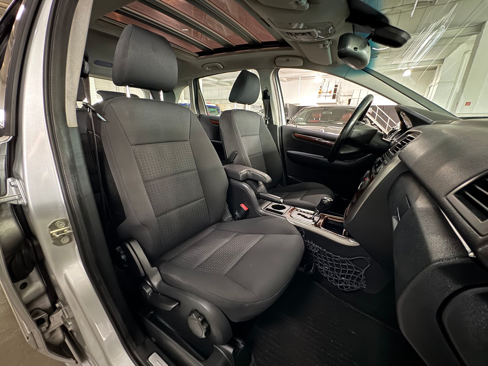 Fahrzeugabbildung Mercedes-Benz B 180 CDI AUTOMATIK TEMPOMAT KLIMA PANORAMA