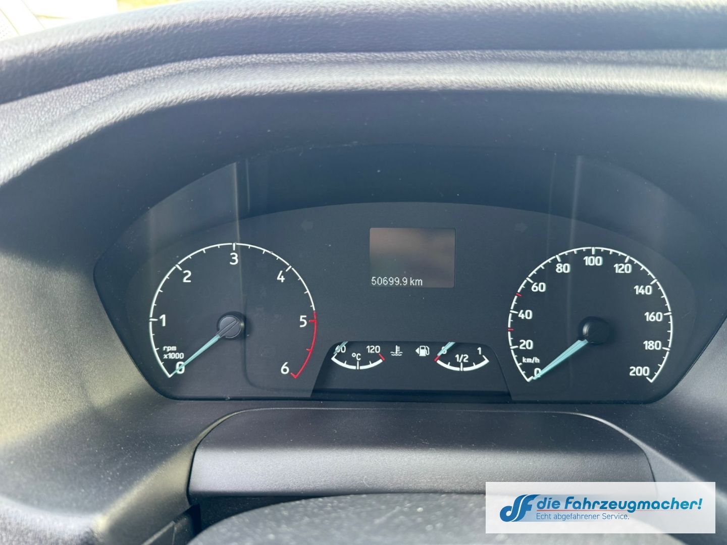 Fahrzeugabbildung Ford Transit Custom 320 L2 Trend Dyn. Kurvenlicht DAB