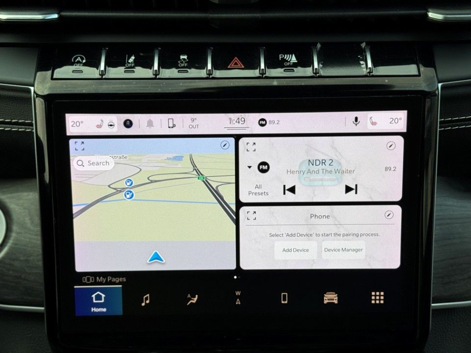 Fahrzeugabbildung Jeep Grand Cherokee Limited 4x4 LPG Panorama Leder