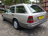 Mercedes-Benz 230 TE mit KLIMA,1.Hand exzellenter Zustand! - Mercedes-Benz 230 in Bremen