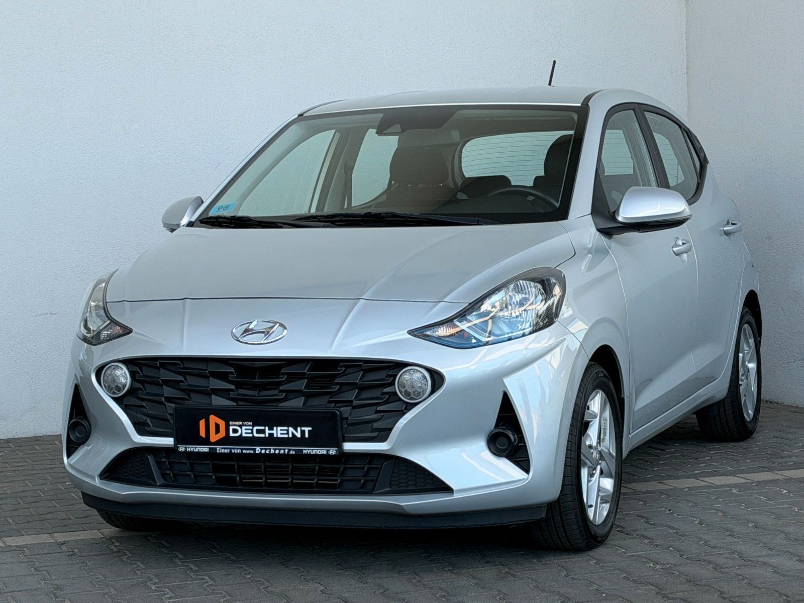Fahrzeugabbildung Hyundai i10 1.2 Trend SHZ,PDC,AUT,DynLicht,FLA,LM,SpurH