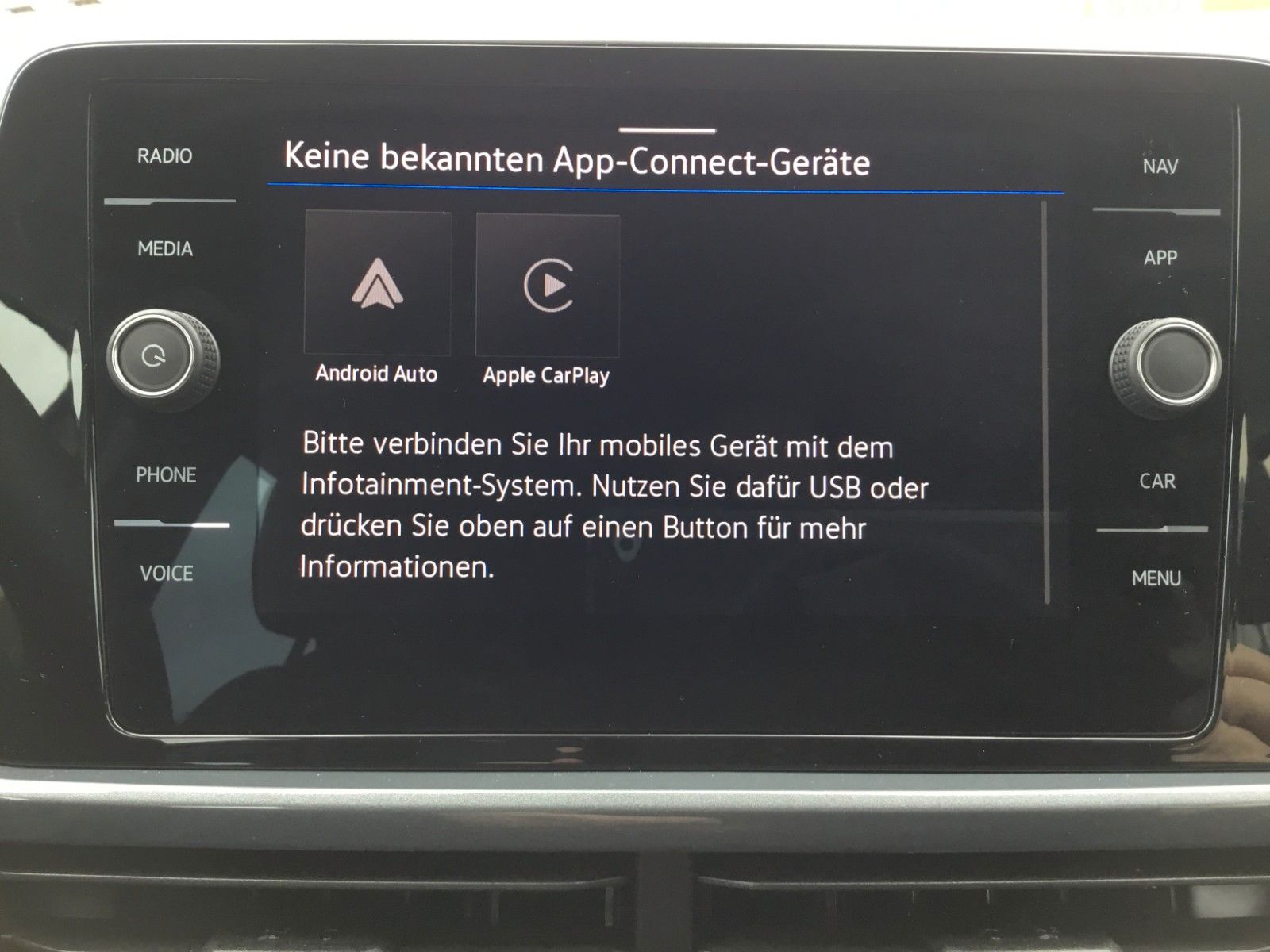 Fahrzeugabbildung Volkswagen T-Roc 2.0 TDI DSG Style+LED+AHK+ACC+Kamera