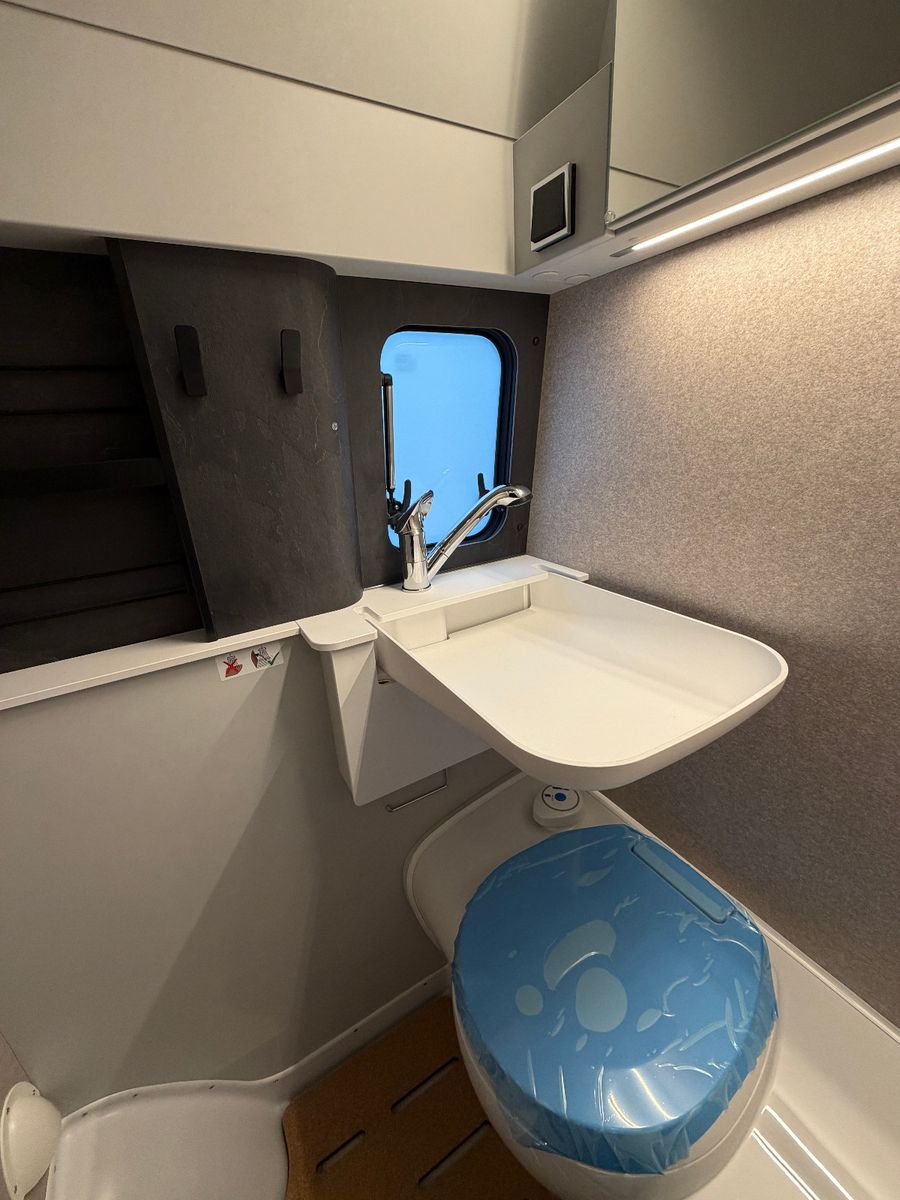 Fahrzeugabbildung HYMER / ERIBA / HYMERCAR Grand Canyon S Xperience 600 - 9.626€ sparen!