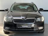 Skoda Superb Combi 2.0 TDI Exclusive Navi*Xenon* - Skoda Superb Exclusive mit Diesel-Antrieb