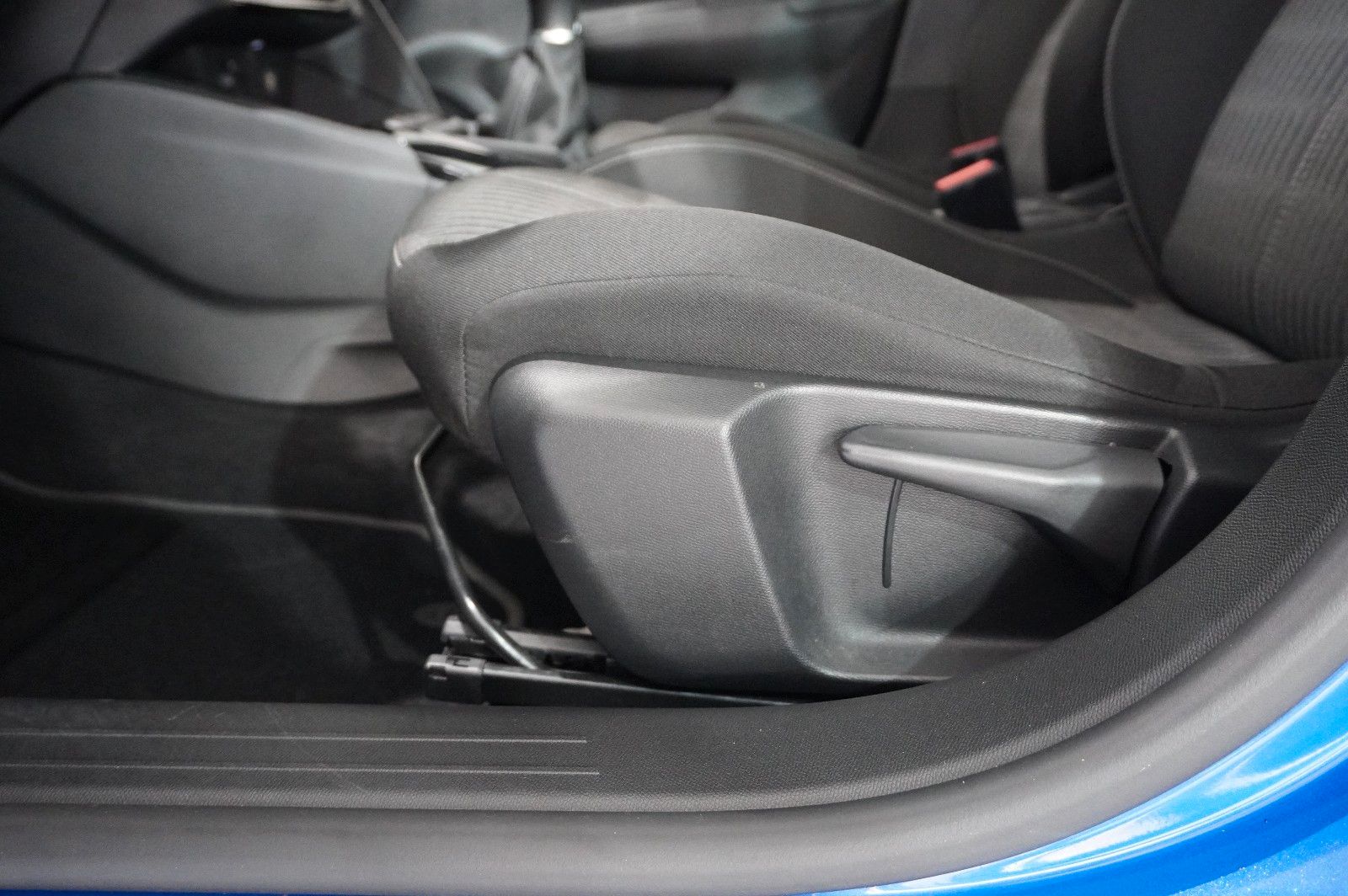 Fahrzeugabbildung Opel Corsa F 1.2 EDITION NAVI/KAMERA/TEMP./PDC/DAB+
