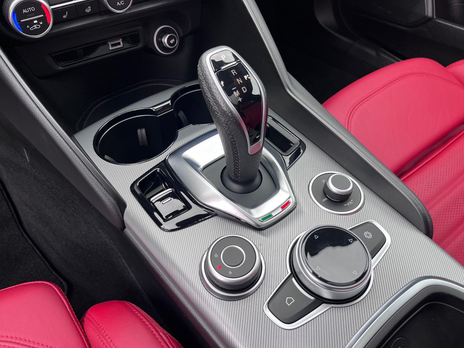 Fahrzeugabbildung Alfa Romeo Giulia Veloce Q4
