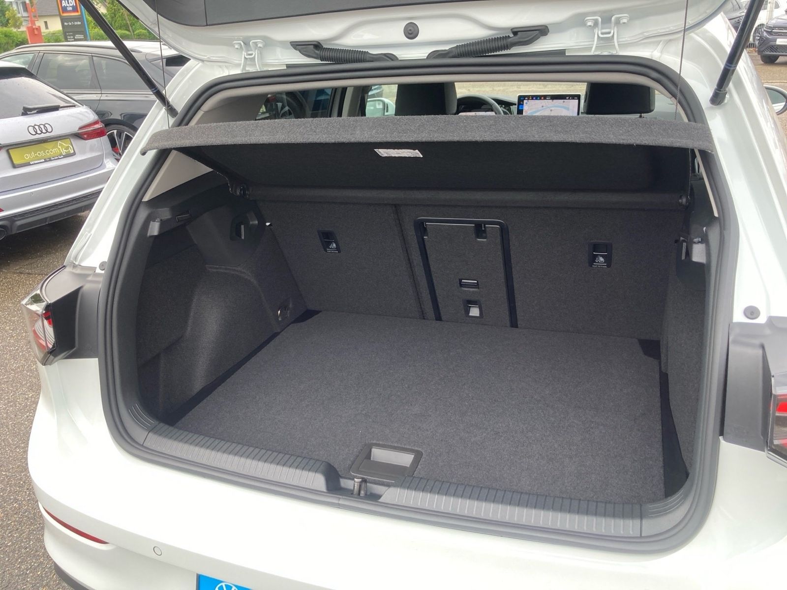 Volkswagen Golf - Bild 8
