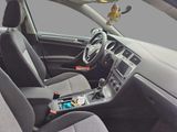 Volkswagen Golf VII 1.2 TSI BMT Trendline PDC ZV BC USB GRA - Volkswagen Golf: Us
