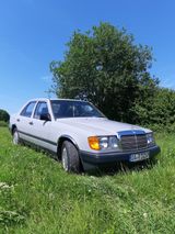 Mercedes-Benz Mercedes Benz W124 200 E Limousine Mopf 0 - aus 1986: Mercedes
