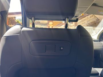 Land-Rover Discovery Sport - 11
