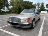 Mercedes-Benz 230e W124 *TÜV NEU*Motor überholt*Vieles Neu* - Mercedes-Benz 230 in Duisburg