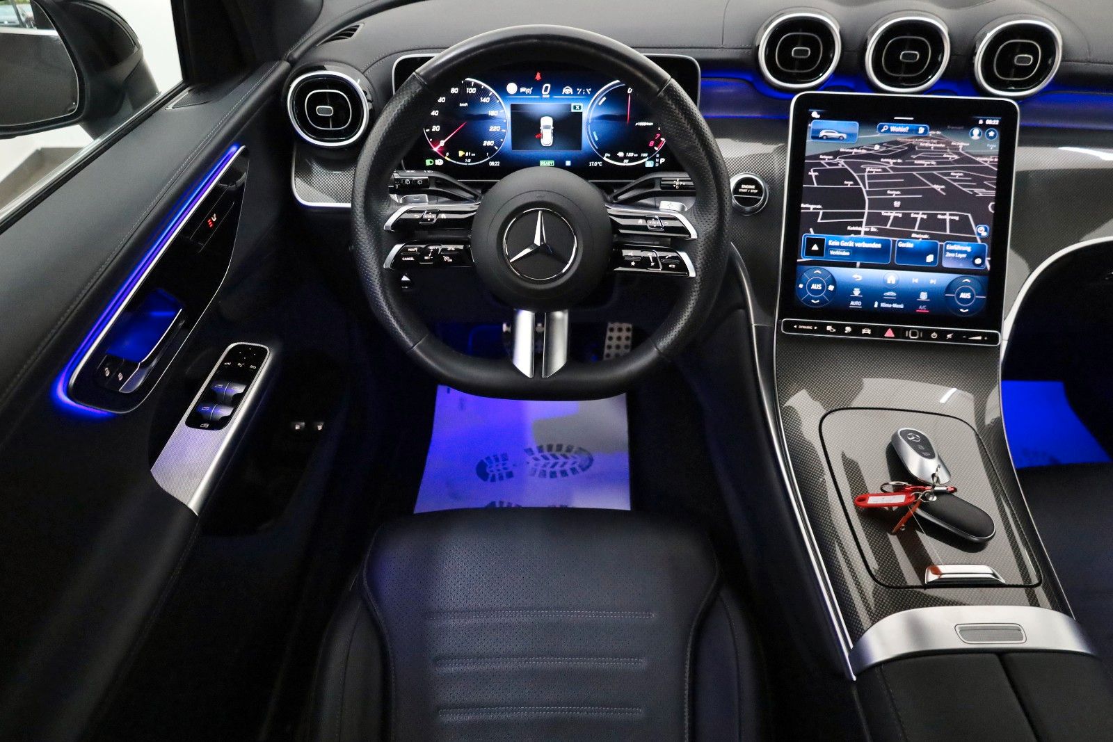 Fahrzeugabbildung Mercedes-Benz GLC 300 e 4M,AMG-line,Navi,LED,SH,Kamera,ACC +WR