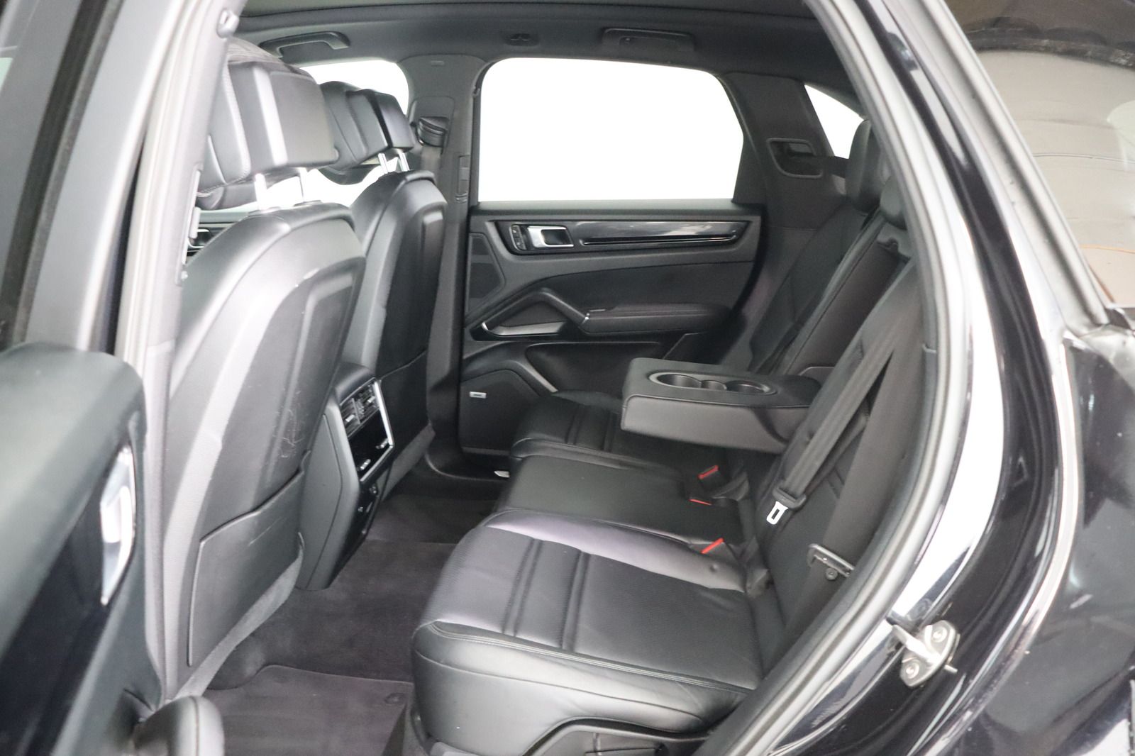 Fahrzeugabbildung Porsche Cayenne S * Pano * Standhzg. * RFK