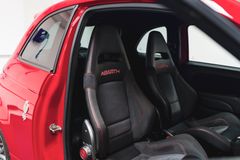 Fahrzeugabbildung Fiat Abarth 695 Tributo Ferrari *LIMITED / CARBON*