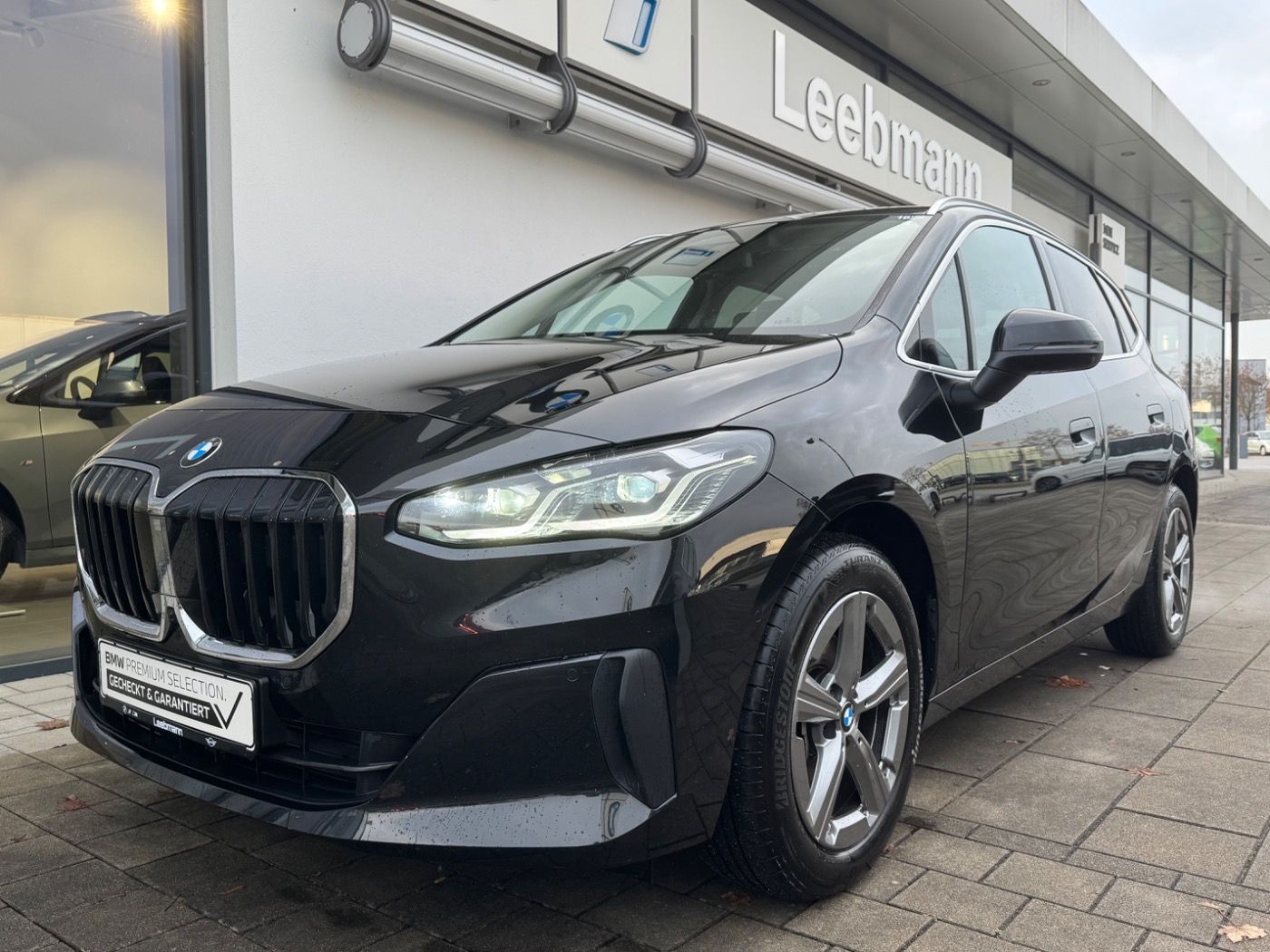 Fahrzeugabbildung BMW 218d Active Tourer AHK/HeadUp/360/AktivSitz