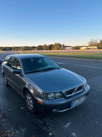 Volvo v40 2003 122ps