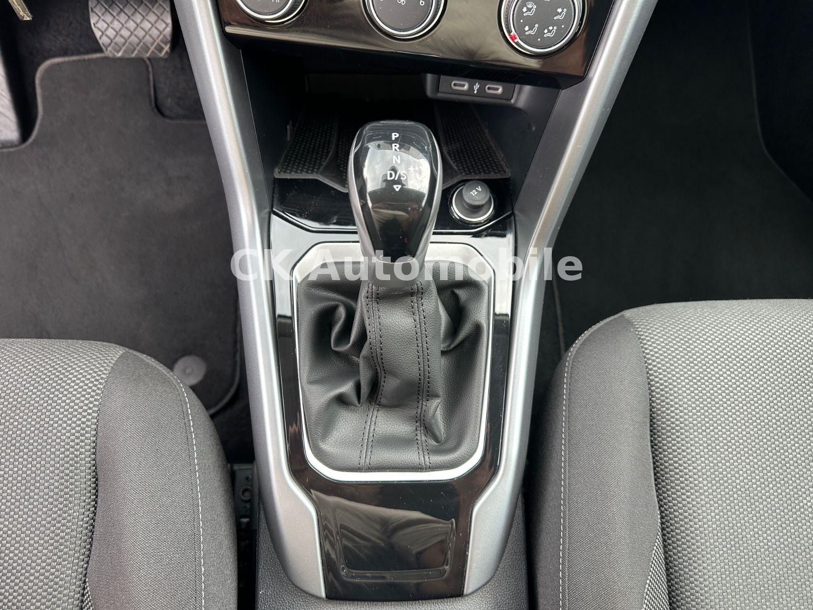 Volkswagen T-Roc 1.5 TSI Life DSG/App-Connect/Navi/PDC/LED, миниатюра 16