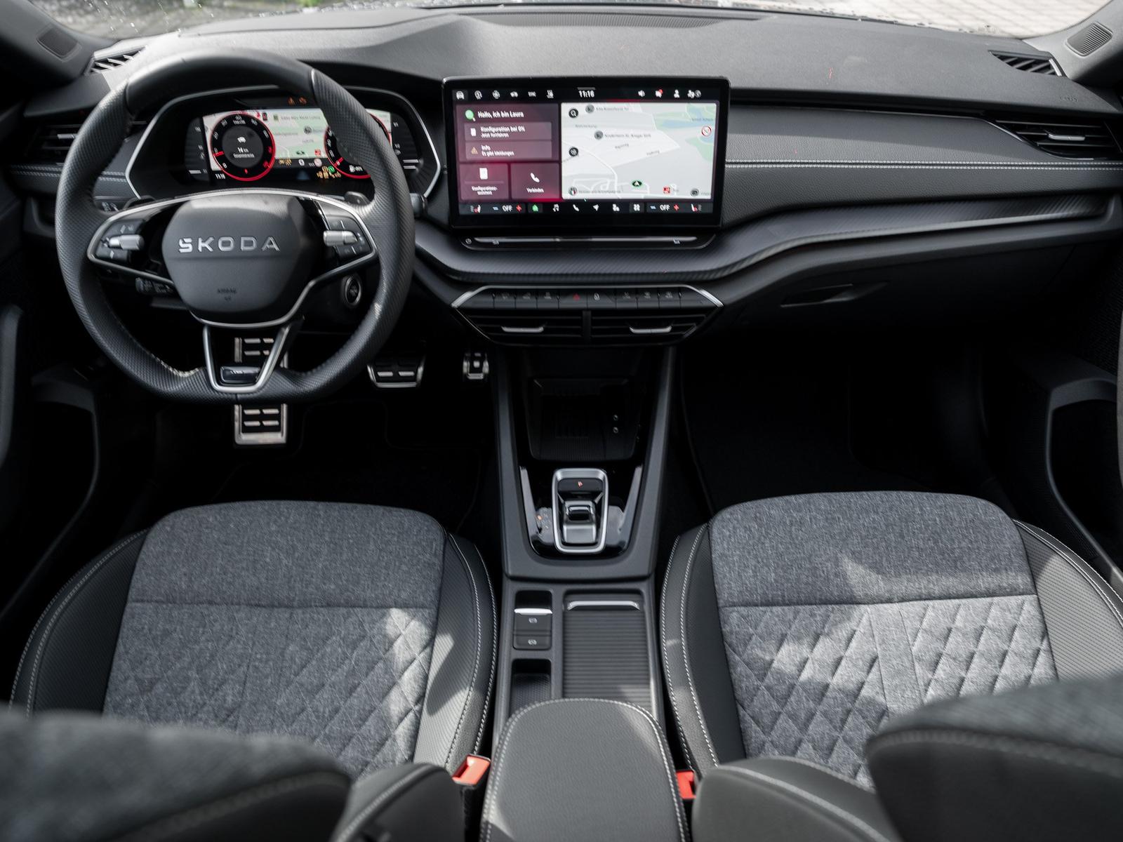 Skoda Octavia Combi Sportline 2.0 TSI DSG 4x4 AHK Pano
