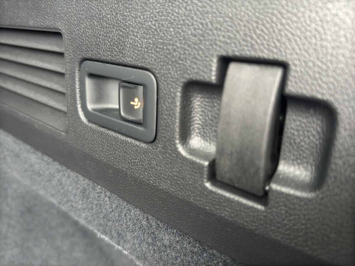 Arteon Elegance 2.0 TDI LEDER AHK RFK SCHIEBEDAC