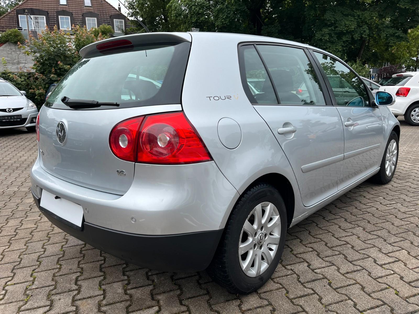 Volkswagen Golf V Lim. Tour Kli-tronic /R-Kamera /Apple Car