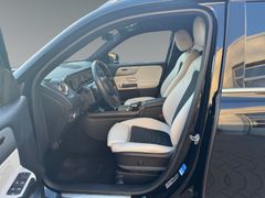 Fahrzeugabbildung Mercedes-Benz GLB 220d 4Matic AUTOMATIK Navi Sh Distronic Lane