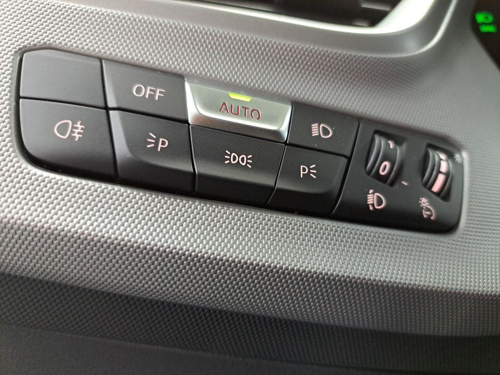 BMW 118 i Advantage PDC LED SHZ LHZ NAVI, миниатюра 10