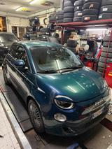 Fiat 500 500e Berlina 42 kWh Passion - Fiat 500: Passion
