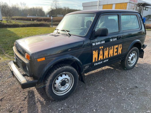 Lada Taiga4x4 Urban ABS Sitzheizung,1900Kg AHK