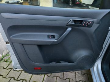 Volkswagen Caddy - 9