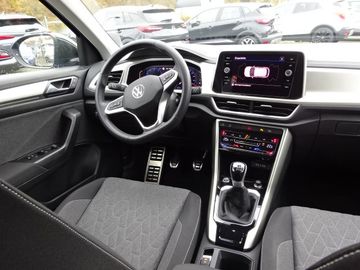 Fotografie des VW T-Roc 1.5 TSI Move*Navi*LED*SHZ*PDC*Alu Klima