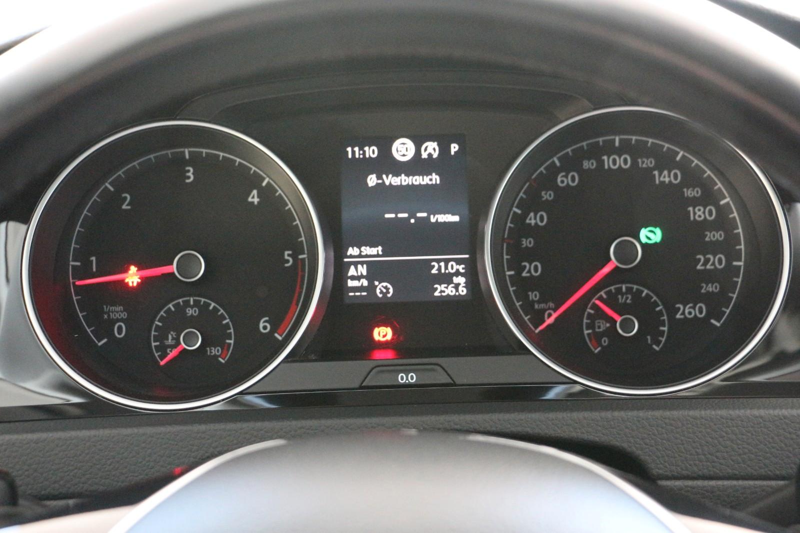 Volkswagen Golf VII Variant Sound 4Motion, Navi, LED, Cam.