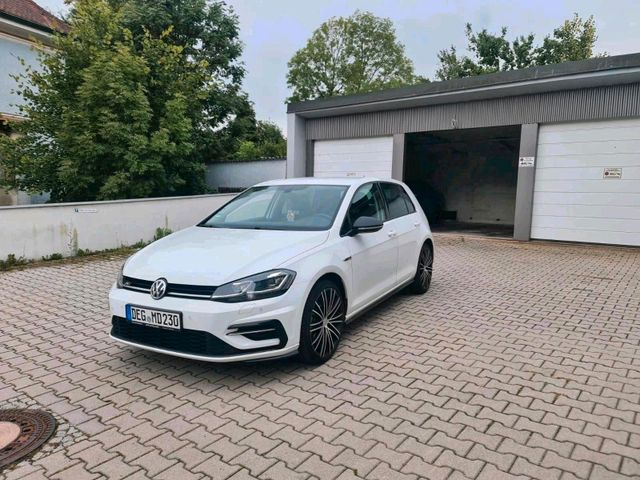 Volkswagen VW Golf 7 1.5 tsi DSG Highline R-Line