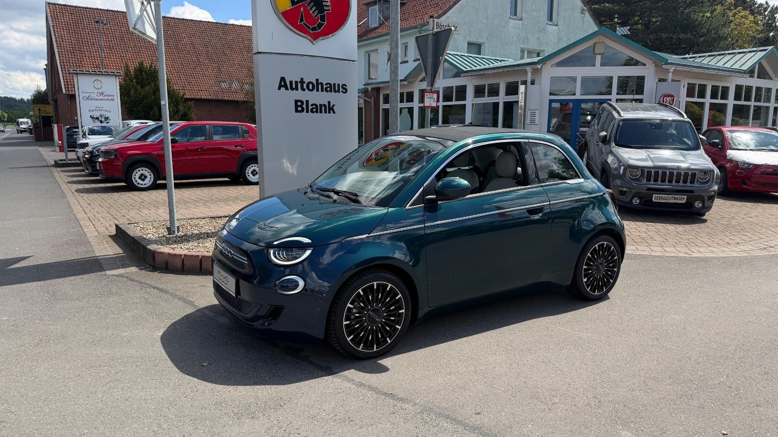 Fiat 500e Cabrio La Prima