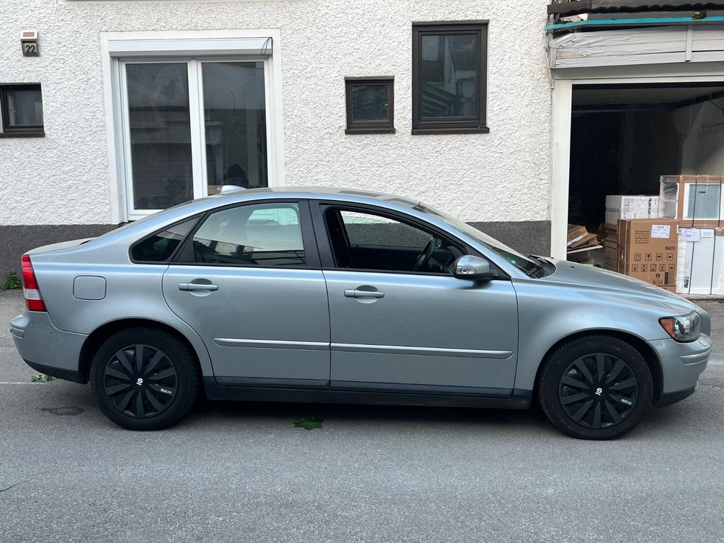 Volvo S40