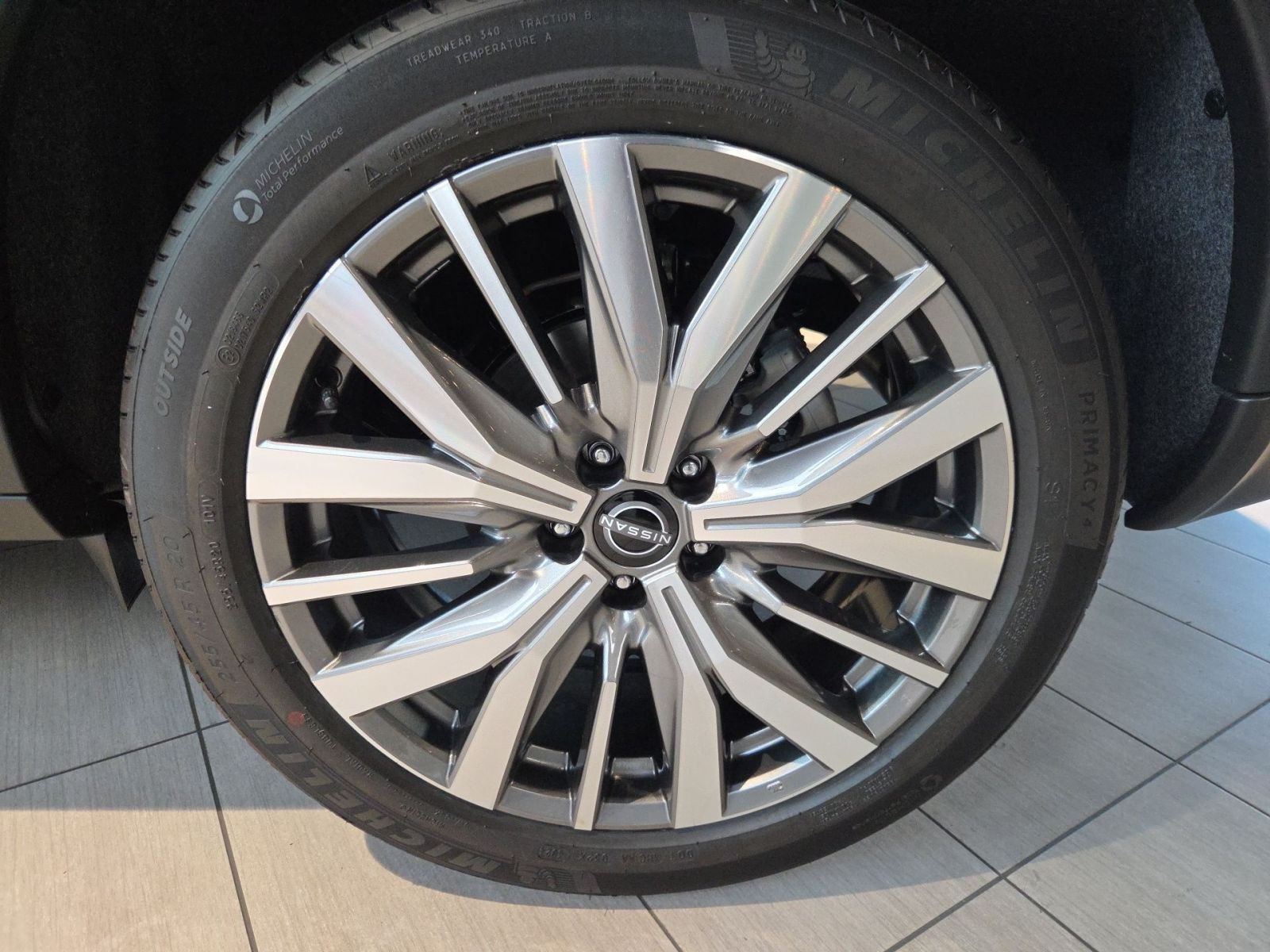 Fahrzeugabbildung Nissan X-Trail Tekna+ MHEV 163 PS Autom. *NAVI*BOSE*HEA