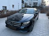 Mercedes-Benz T-Modell AVANTGARDE Pano Parken TLeder Scheckh