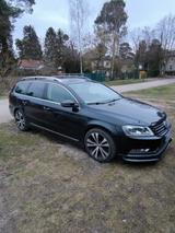 Volkswagen Passat 2.0 TDI DSG 4M 125kW Highline BM Vari... - Volkswagen Passat aus 2011: Kombi, Highline