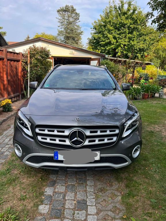 Image of Mercedes-Benz GLA 180
