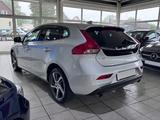 Volvo V40 Kinetic/2.HD/NAVI/SHZ/PDC/CAM/TEL/BT/ALU - Volvo V40 Kinetic mit Diesel-Antrieb
