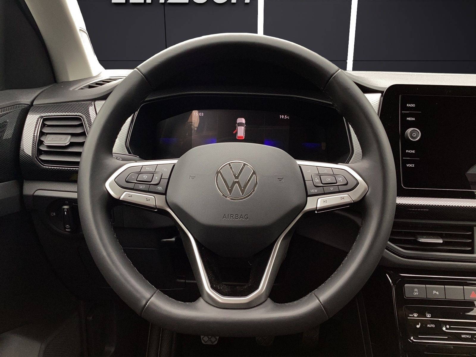 Fahrzeugabbildung Volkswagen T-Cross Life LED Kamera APP ACC
