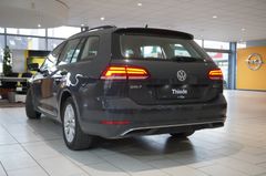 Fahrzeugabbildung Volkswagen Golf VII VARI. 2.0D COMFORT. 4M NAVI/KAMERA/AHK