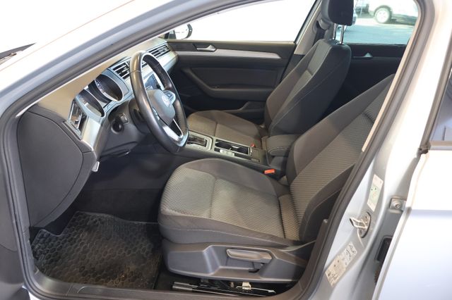 Volkswagen Passat Variant 2.0 TDI CARPLAY+LED+KAM+AHK