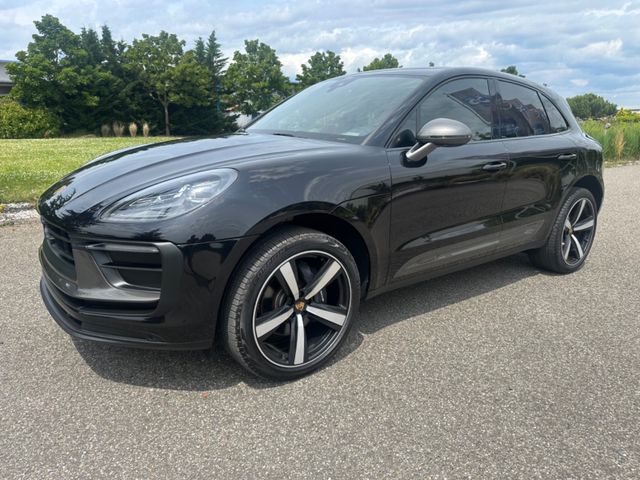 Porsche Macan T