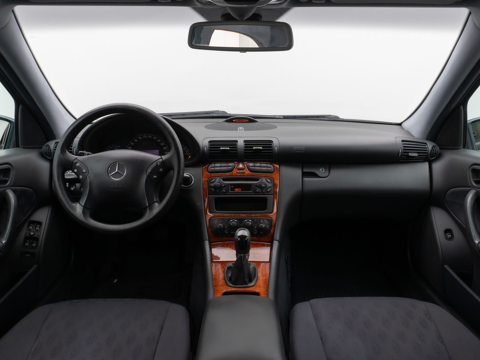 Fahrzeugabbildung Mercedes-Benz C 180 Limousine Kompressor Tempomat PDC