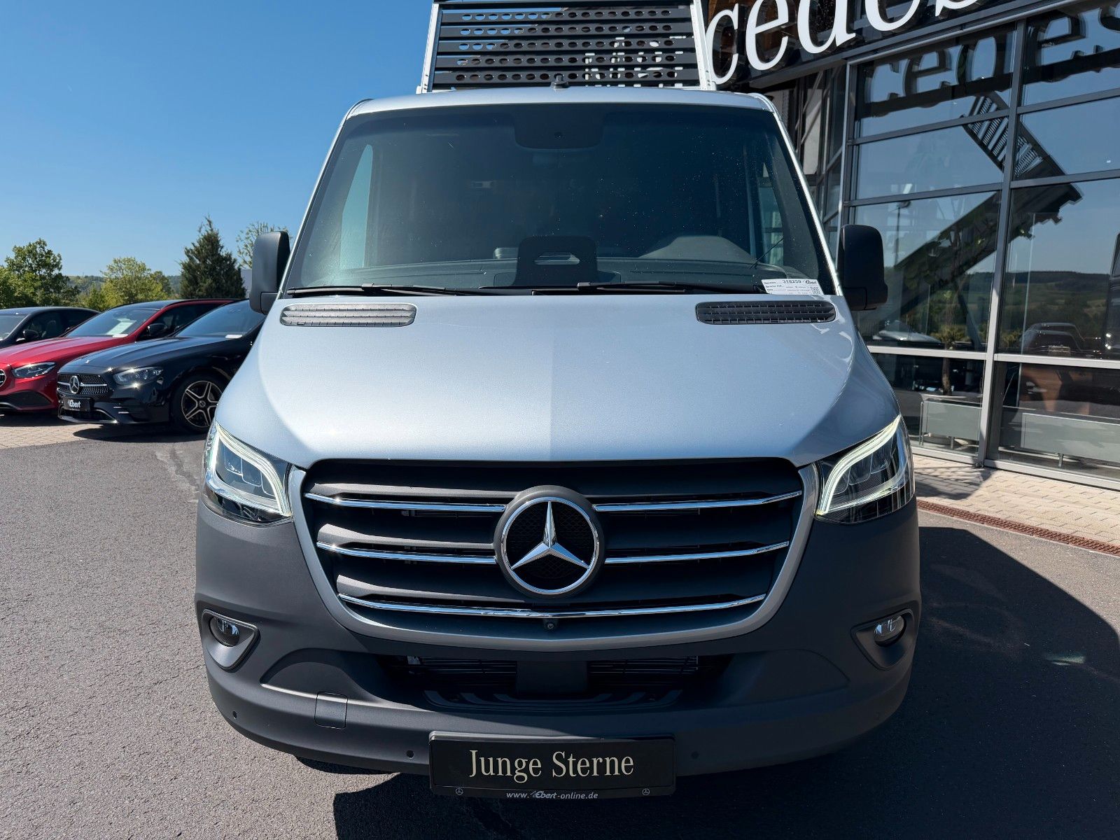 Fahrzeugabbildung Mercedes-Benz Sprinter 519 CDI DoKa Henschel 3-S-Kipper