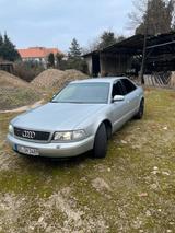 Audi A8 3.7 quattro tiptronic -