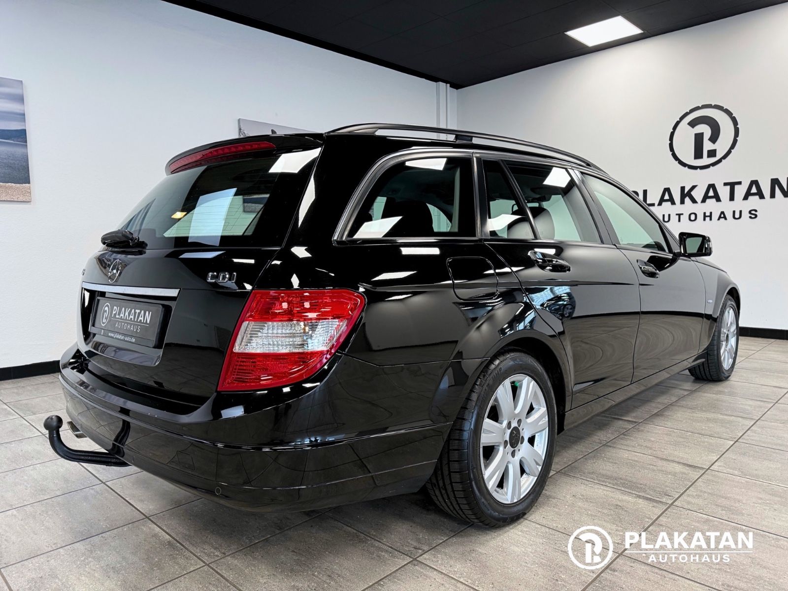 Fahrzeugabbildung Mercedes-Benz C 180 CDI T-Model Bi-Xenon AHK MB-Service EXPORT