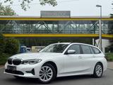 BMW 320 i Touring *ADVANTAGE*AHK*80TKM*KAMERA*AHK - BMW 320 in Duisburg
