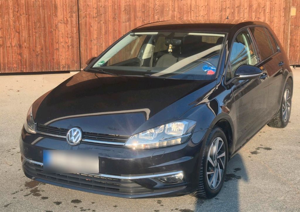 Image of Volkswagen Golf
